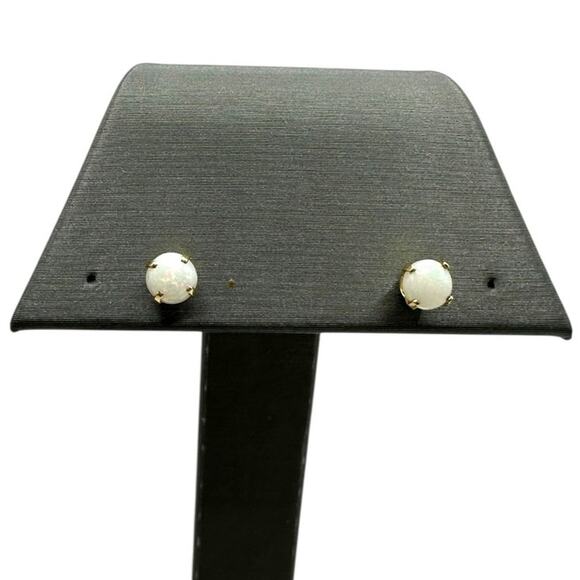 14K Yellow Gold Round Opal Earring Studs (16936) - Picture 1 of 8